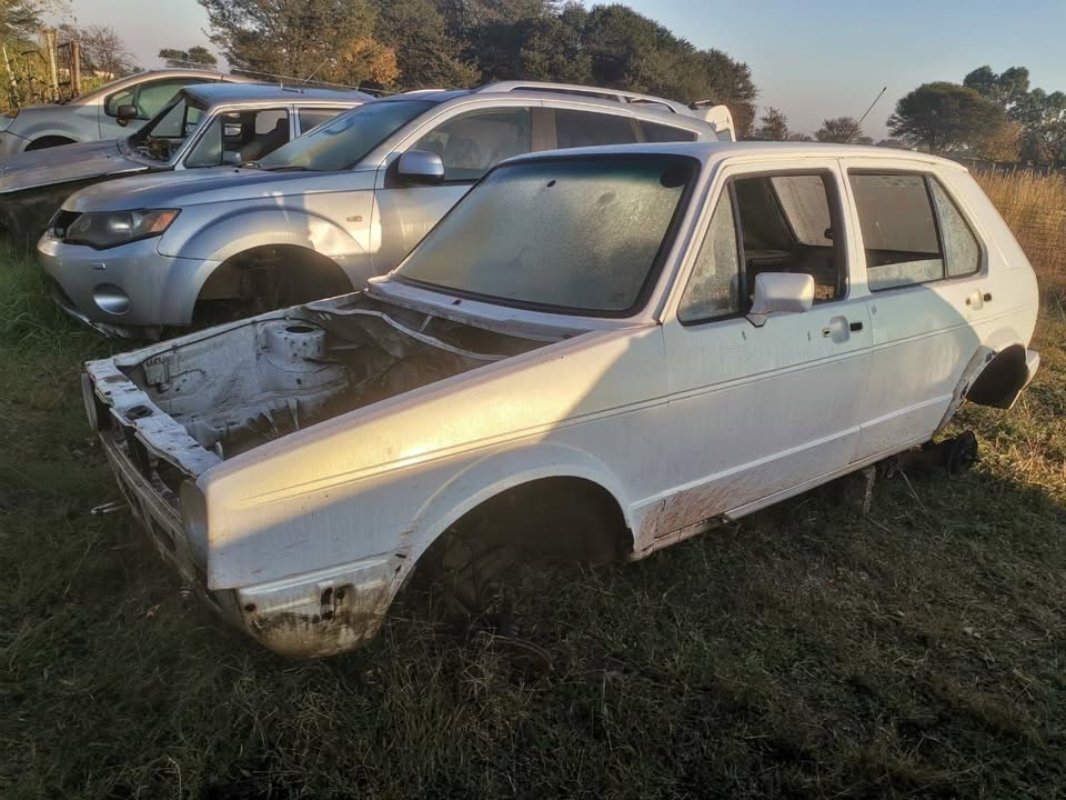 Golf 1 stripping - Private Seller Golf 1 stripping - Private Seller