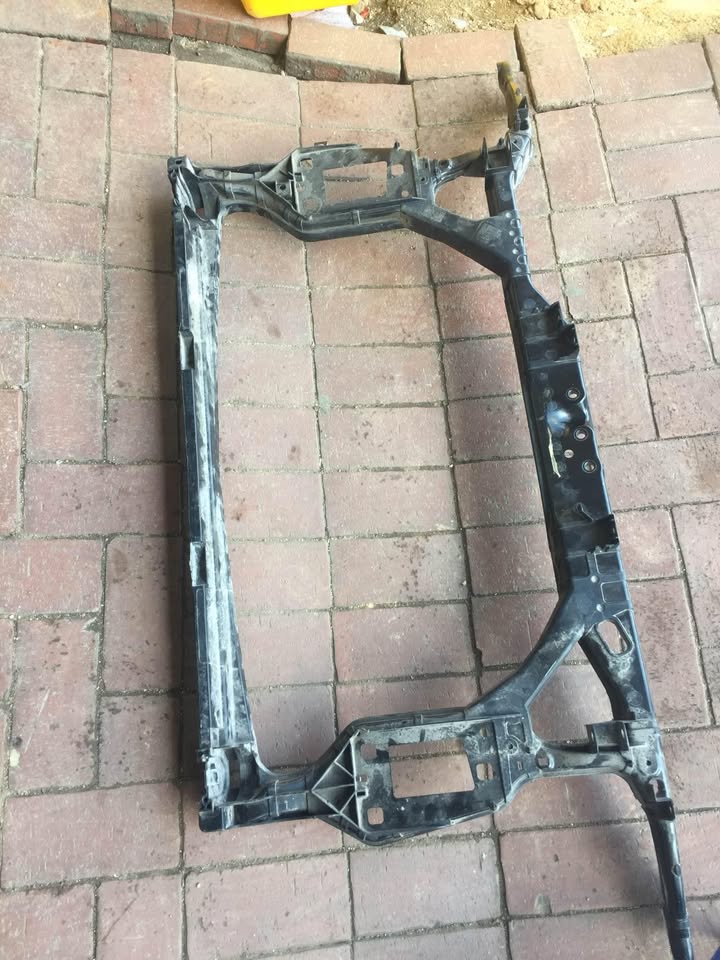 AUDI A4 A5 cradle for sale - Private Seller AUDI A4 A5 cradle for sale - Private Seller