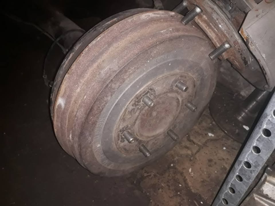 Toyota Hilux D4D Low Rider For Sale - Private Seller Toyota Hilux D4D Low Rider For Sale - Private Seller