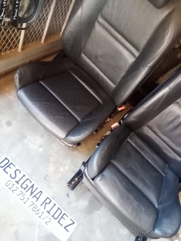 BMW E70 X5 / E71 X6 FRONT SEATS - Private Seller