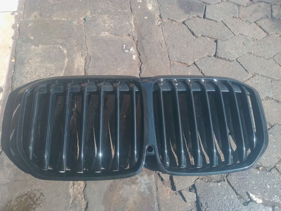 Radiator Grill For BMW X7 G07 19-20 5 - Private Seller Radiator Grill For BMW X7 G07 19-20 5 - Private Seller