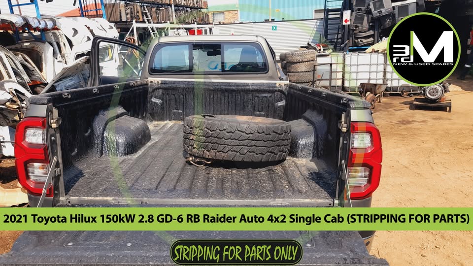 2021 TOYOTA HILUX SINGLE CAB (STRIPPING FOR PARTS)