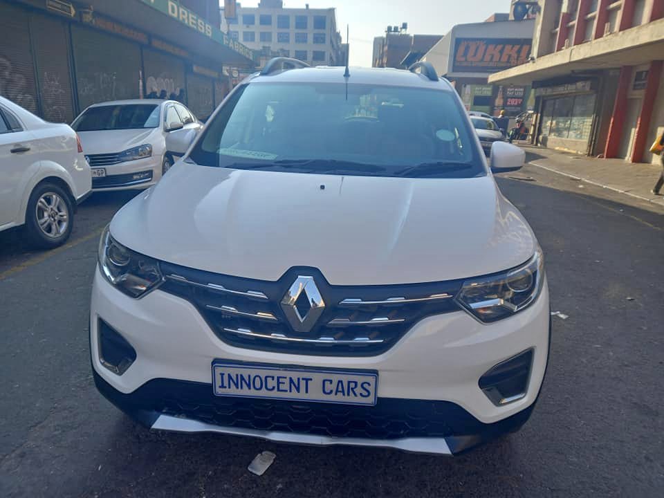 2022 RENAULT TRIBER 1.0 PETROL ENGINE, AUTOMATIC, WHITE COLOR, MILEAGE 57000KM 2022 RENAULT TRIBER 1.0 PETROL ENGINE, AUTOMATIC, WHITE COLOR, MILEAGE 57000KM