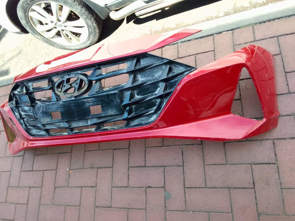 Hyundai i20 Bumper with Grill New shape - Private Seller