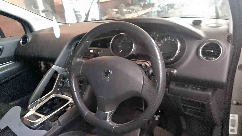 Peugeot fj 1.6 Turbo Manual Code2 dashboard - Private Seller