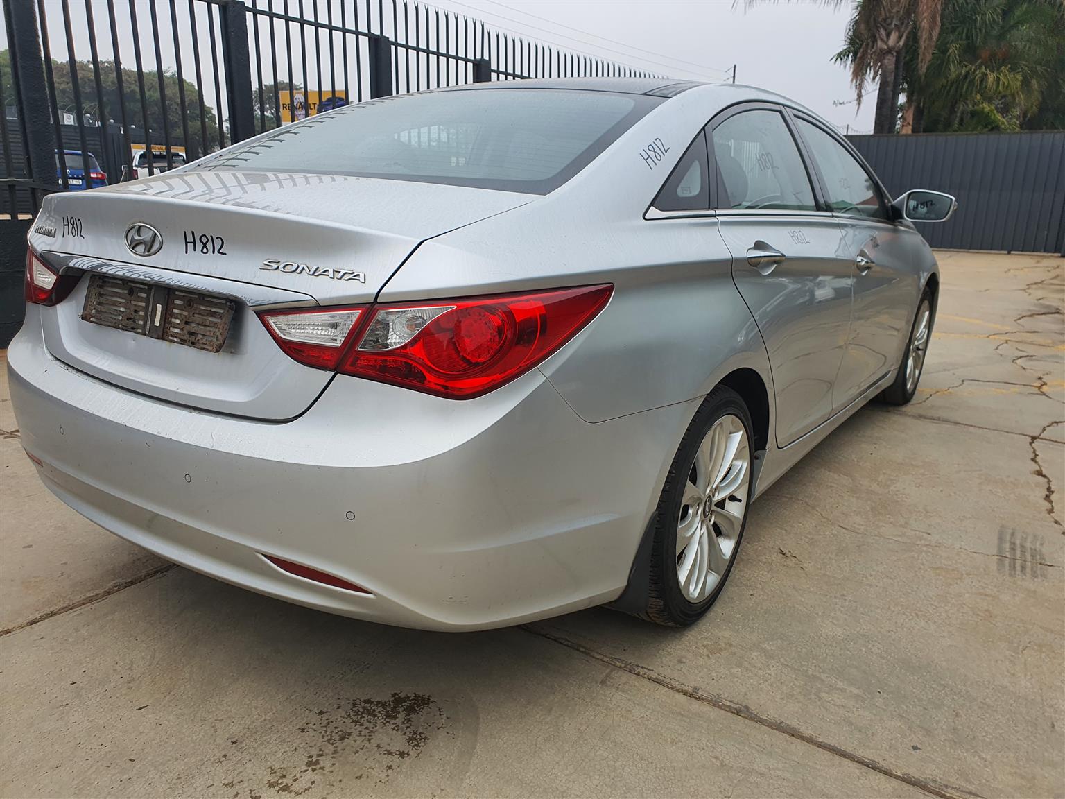 Hyundai Sonata 2011 2.4 (G4ke) auto now for stripping of all parts. - Private Seller