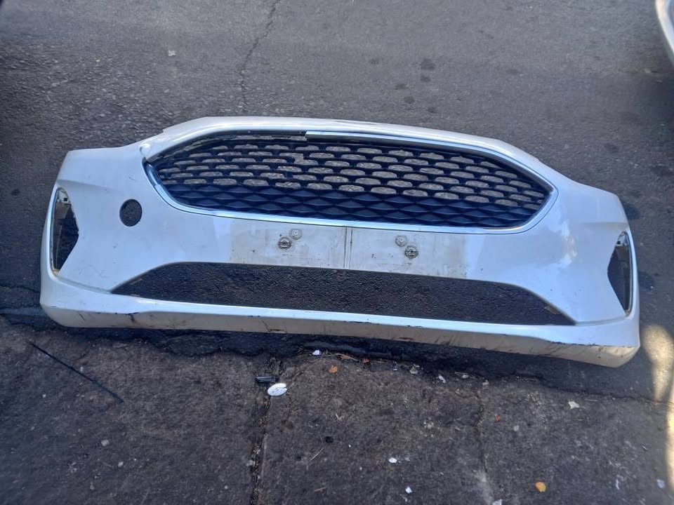 2017 - 2021 Ford Fiesta MK8 Front Bumper - Private Seller 2017 - 2021 Ford Fiesta MK8 Front Bumper - Private Seller