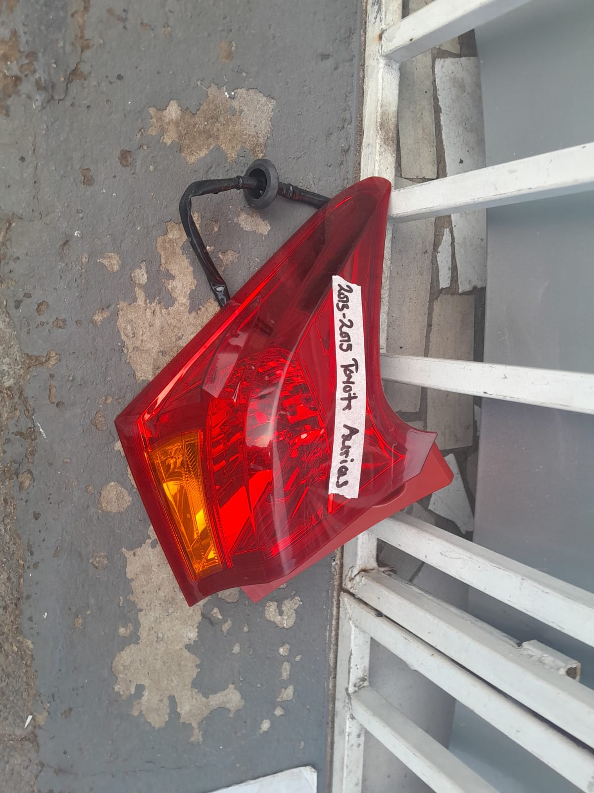 2013-2015 TOYOTA AURIS LEFT SIDE TAILLIGHT FOR SALE - Private Seller