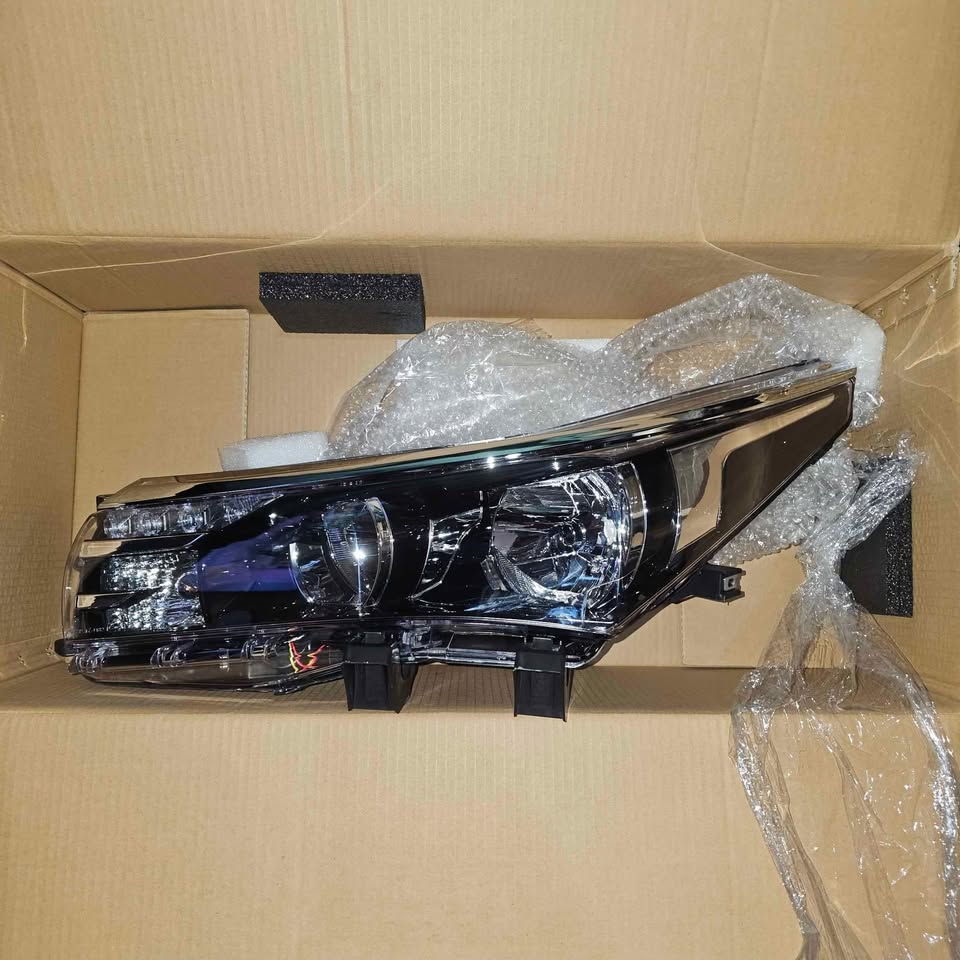 Toyota Collora Prestige Headlight 2014 - 2017