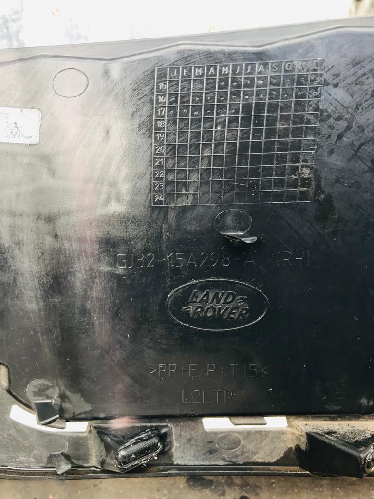 Range Rover Evoque L523 front bumper with grill - Private Seller Range Rover Evoque L523 front bumper with grill - Private Seller