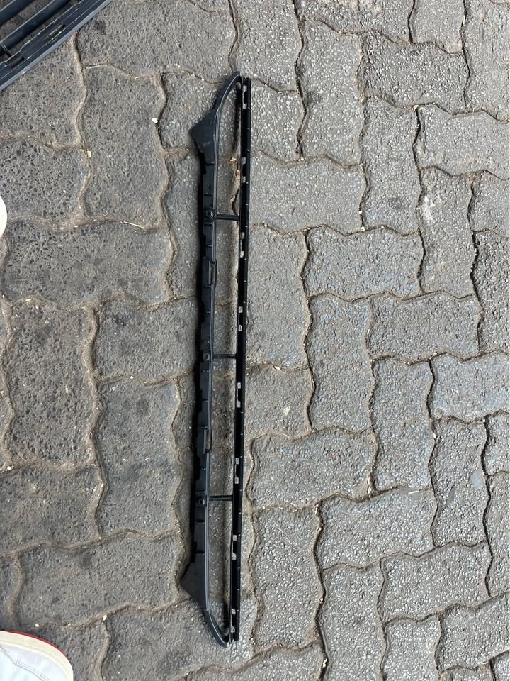 Audi a4 b8 lower bumper grille - Private Seller Audi a4 b8 lower bumper grille - Private Seller
