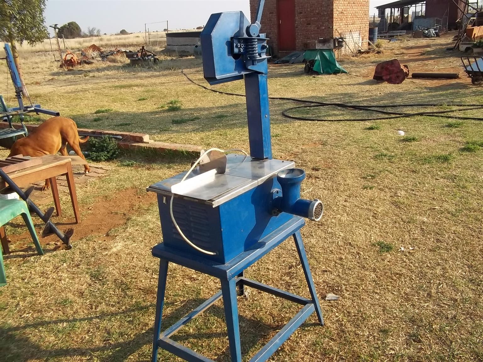 Meat shop master bandsaw