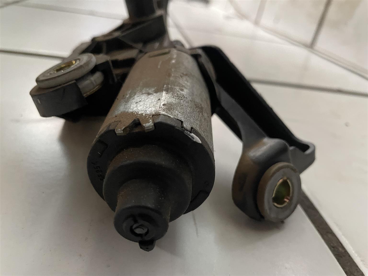 BMW E81 E87 1 series REAR WINDOW WINDSCREEN WIPER MOTOR - Private Seller BMW E81 E87 1 series REAR WINDOW WINDSCREEN WIPER MOTOR - Private Seller