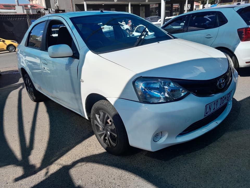 2013 TOYOTA ETIOS 1.5 SEDAN MANUAL