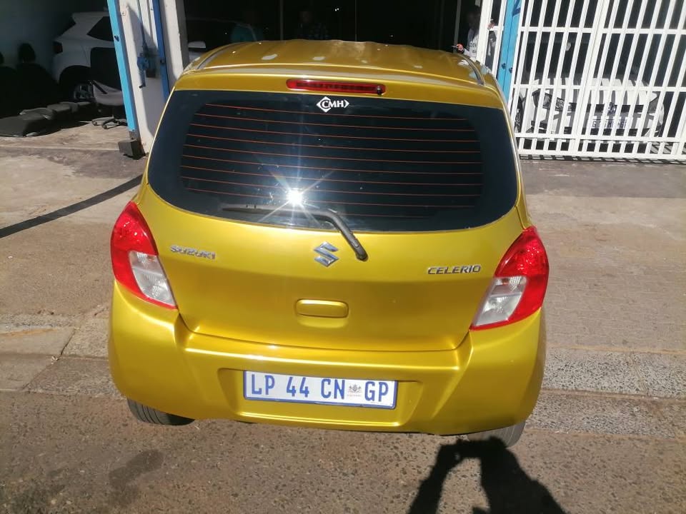 2015 Suzuki Celerio 1.0 GLS Hatchback with a leather seat and Service book