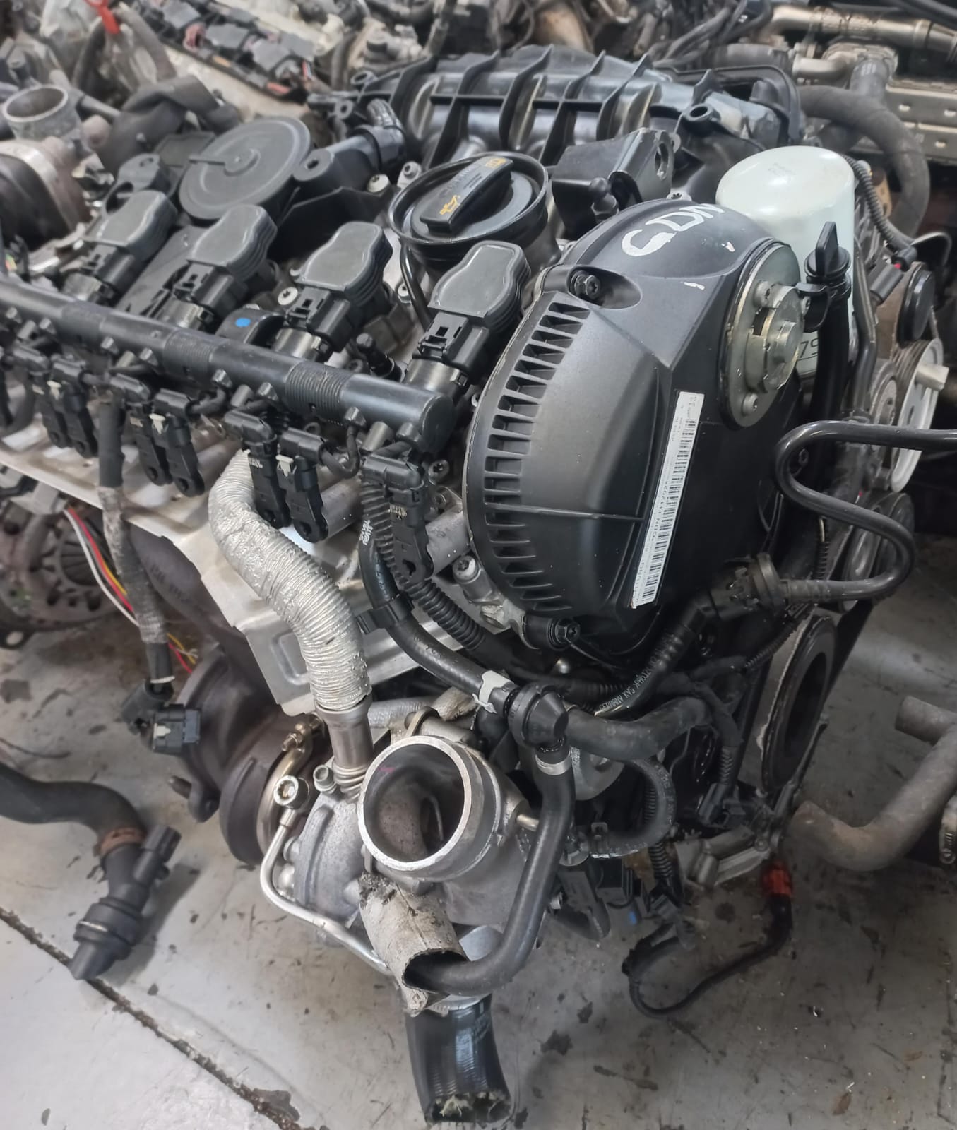 Audi A4 2.0 4 CYL TFSi Petrol Engine (CDN) - Private Seller Audi A4 2.0 4 CYL TFSi Petrol Engine (CDN) - Private Seller