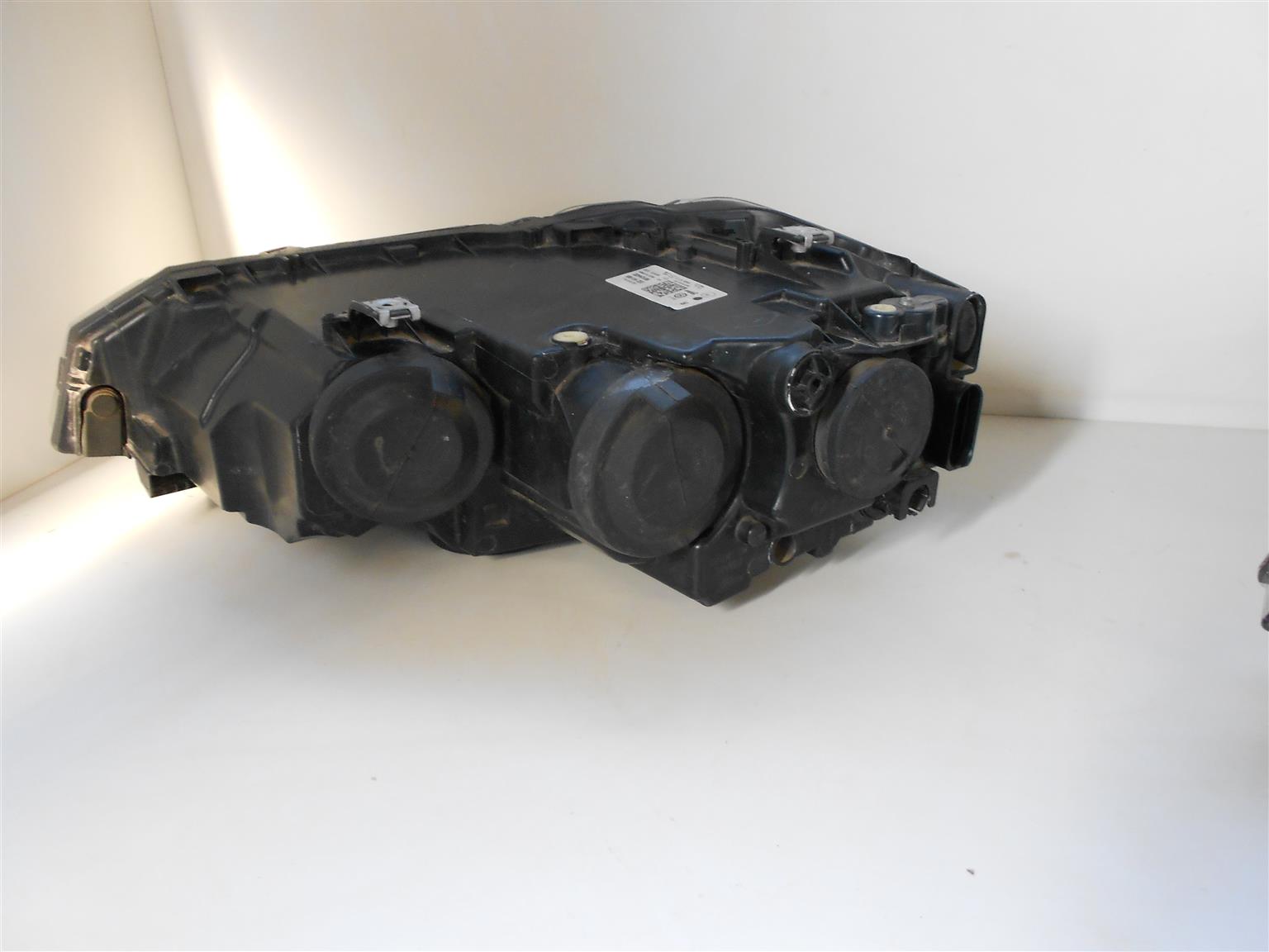 VW POLO 8 Headlight (right side) - Private Seller VW POLO 8 Headlight (right side) - Private Seller