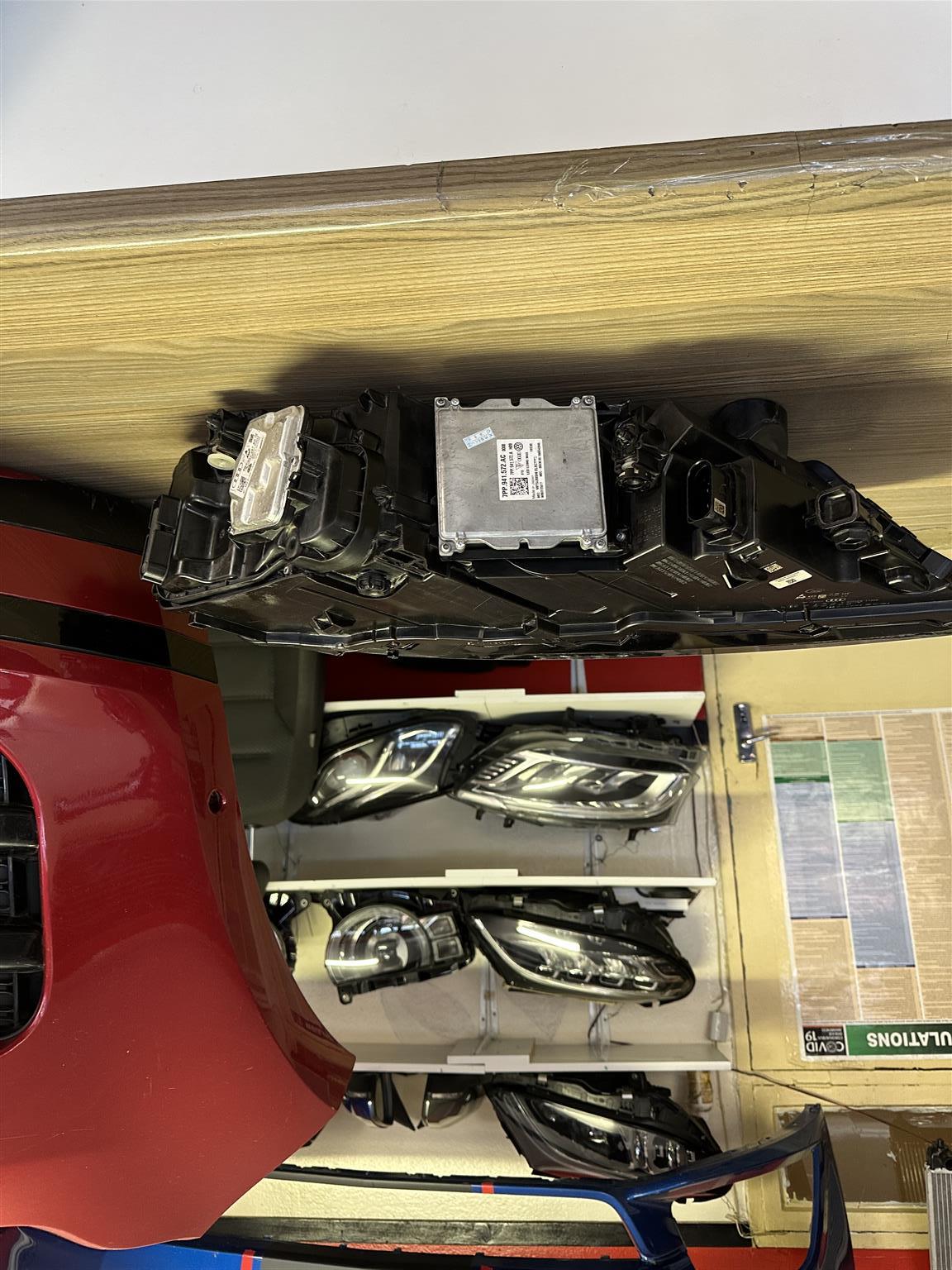 2019 AUDI Q7 COMPLETE XENON LED HEADLIGHT RIGHT SIDE FOR SALE - Private Seller