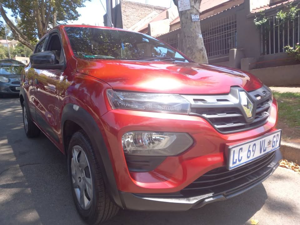 2021 Renault Kwid 1.0 Petrol Engine, Automatic Transmission, Maroon Color, Mileage 117000kms