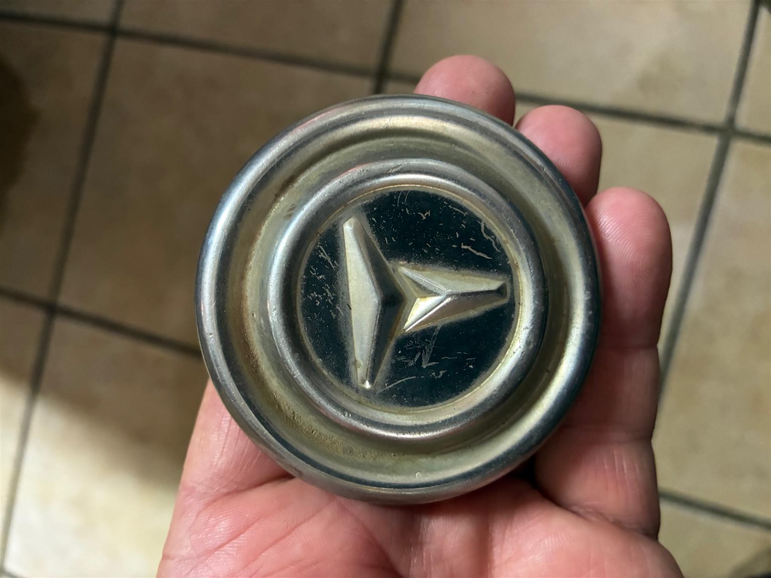 Toyota Classic Centre Cap Wheel Rim - Private Seller Toyota Classic Centre Cap Wheel Rim - Private Seller