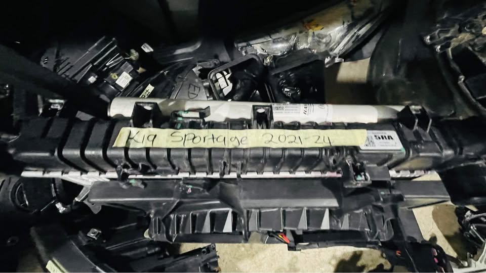 Kia Sportage radiator set 2021/24 - Private Seller Kia Sportage radiator set 2021/24 - Private Seller