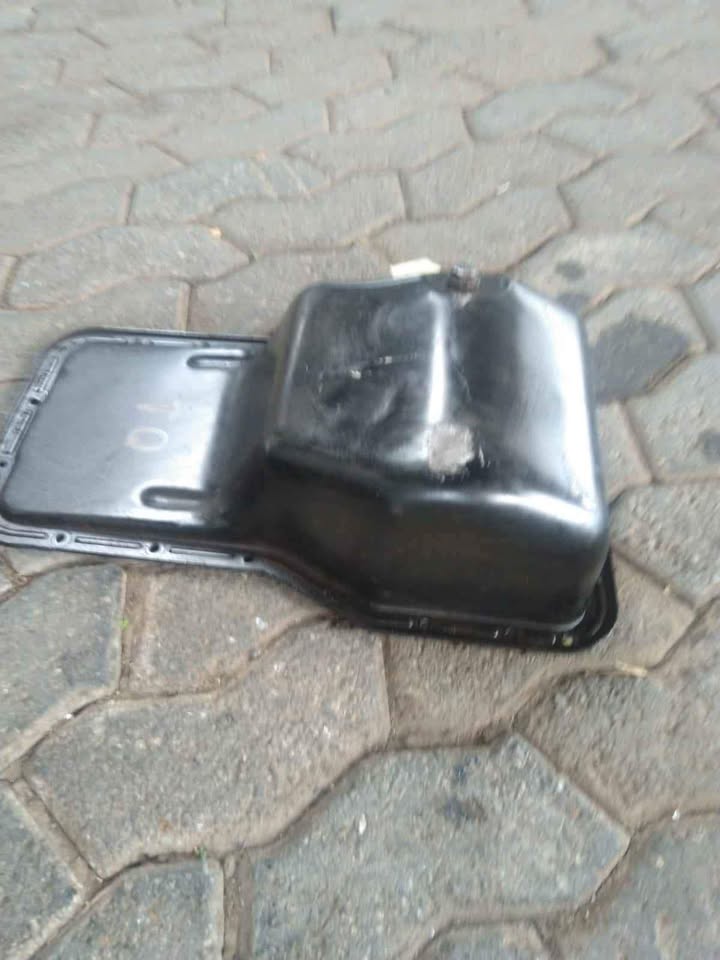 Hyundai H1 engine sump - Private Seller Hyundai H1 engine sump - Private Seller