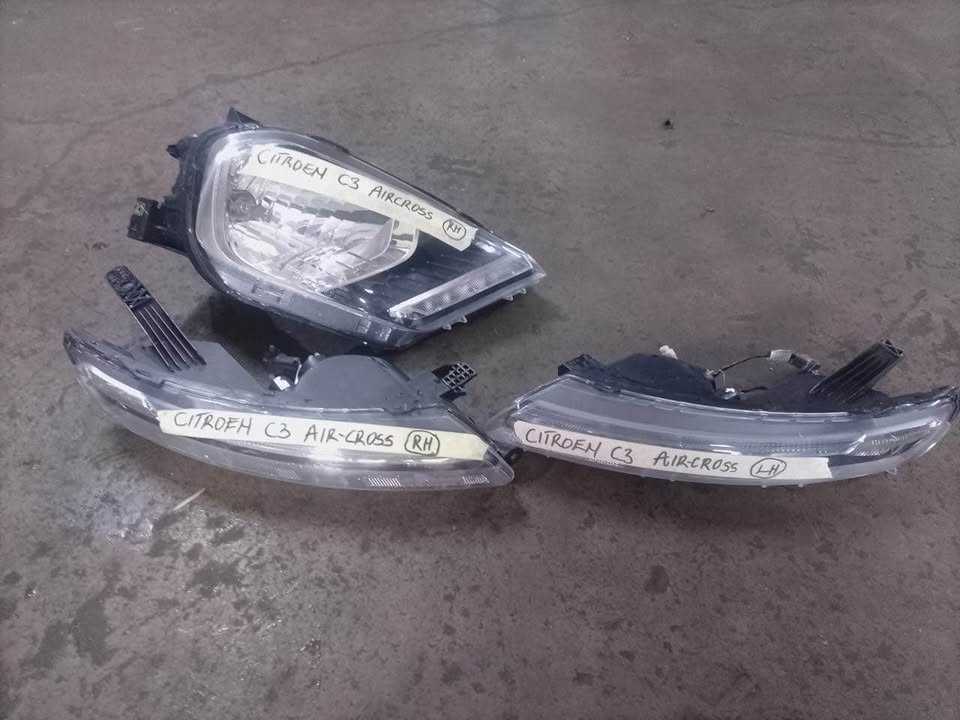 Citroen c3 air cross Left lights - Private Seller Citroen c3 air cross Left lights - Private Seller