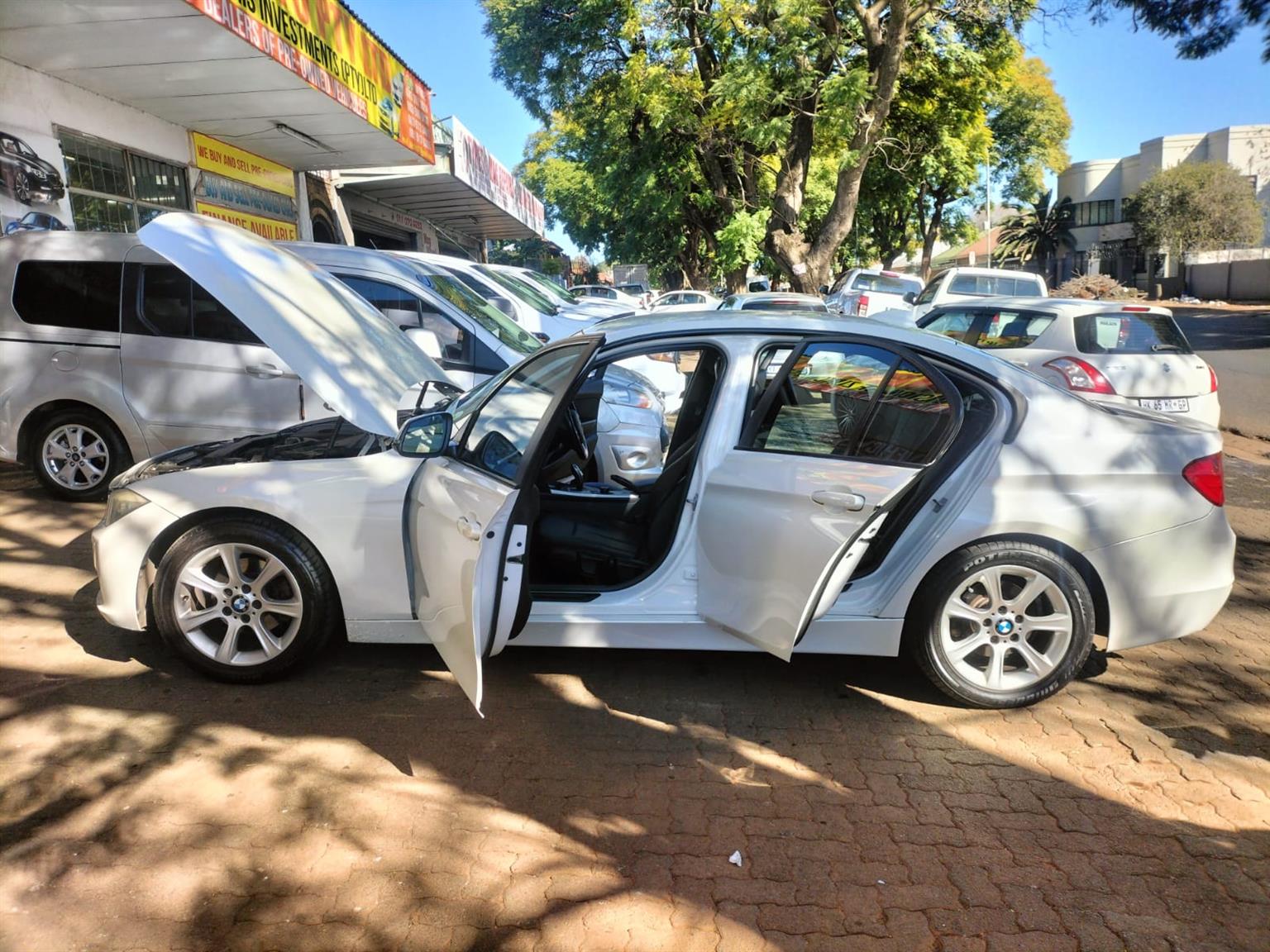 2013 BMW 316i AUTOMATIC, PETROL
107000KM
REVERSE SENSOR
