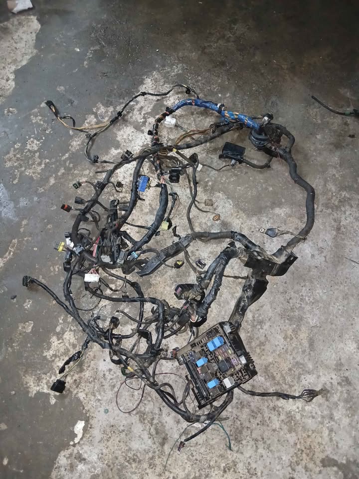 Kia sportage and Hyundai Tucson complete engine wiring - Private Seller Kia sportage and Hyundai Tucson complete engine wiring - Private Seller