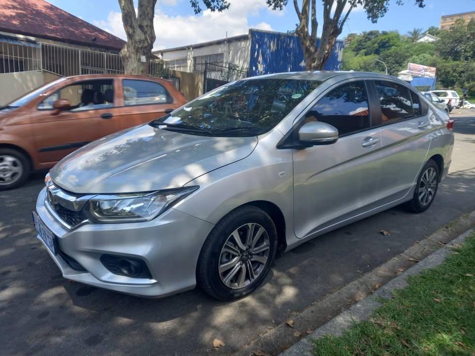 2017 Honda Ballard 1.5 petrol, Silver, Manual, Reverse camera  Spere key