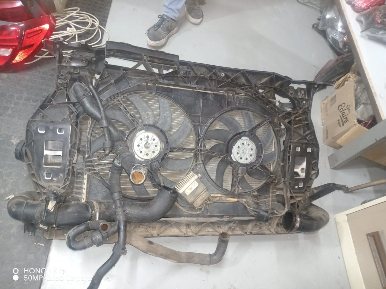 2015 AUDI Q3 RADIATOR FAN - Private Seller 2015 AUDI Q3 RADIATOR FAN - Private Seller
