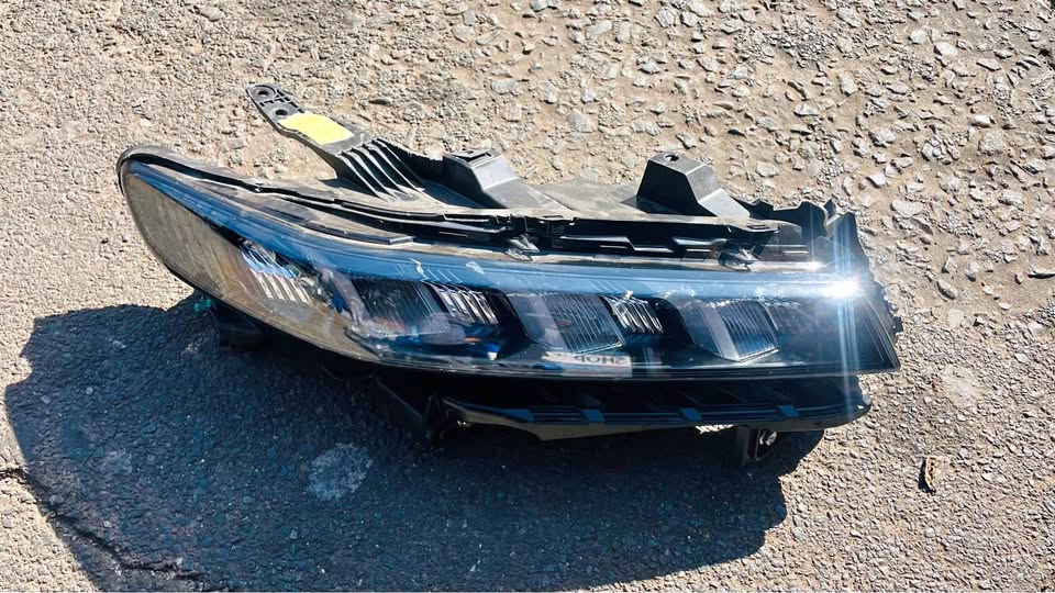 Suzuki Fronx headlight - Private Seller Suzuki Fronx headlight - Private Seller