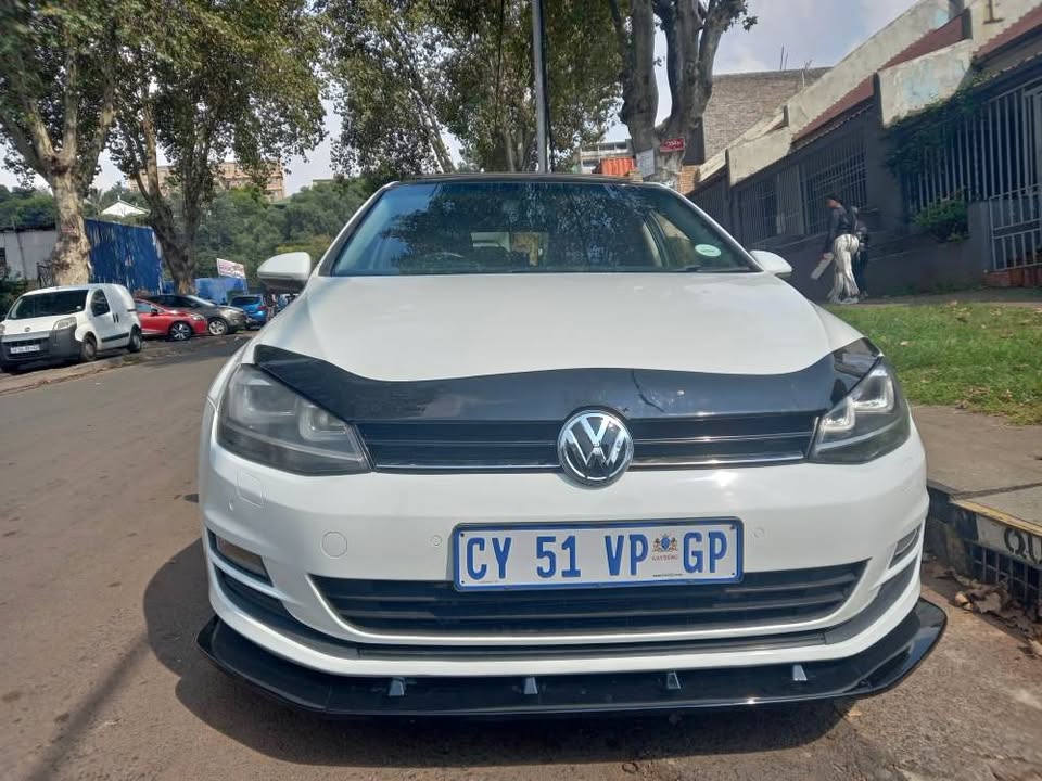 2015 VW Golf 7, 2.0 TDI Diesel, Automatic, White