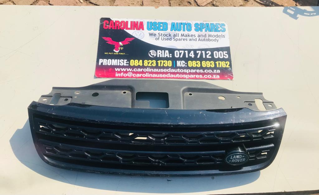 Land Rover Discovery 5 front bumper upper grill - Private Seller Land Rover Discovery 5 front bumper upper grill - Private Seller