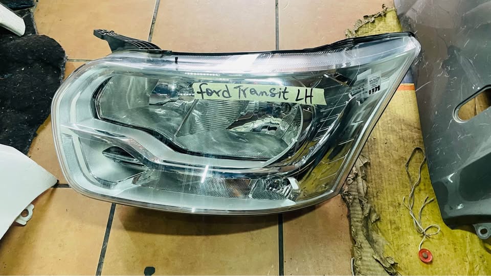 Ford Transit headlight - Private Seller Ford Transit headlight - Private Seller