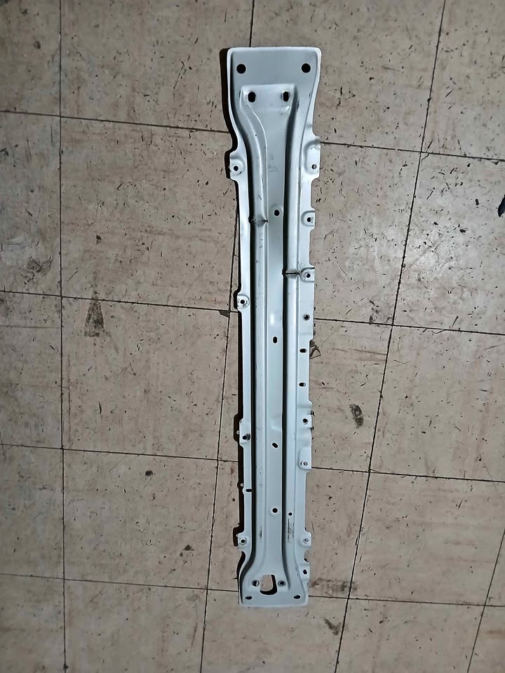 Suzuki swift stiffener - Private Seller Suzuki swift stiffener - Private Seller