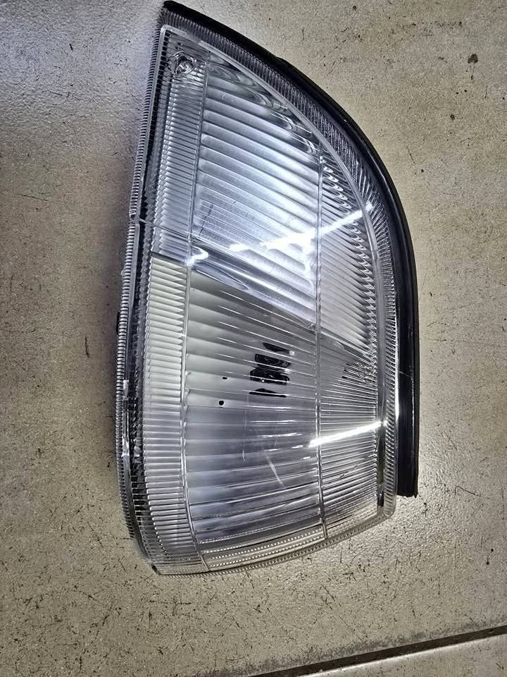 Toyota Corolla E90 Corner Lamps Call - Private Seller Toyota Corolla E90 Corner Lamps Call - Private Seller