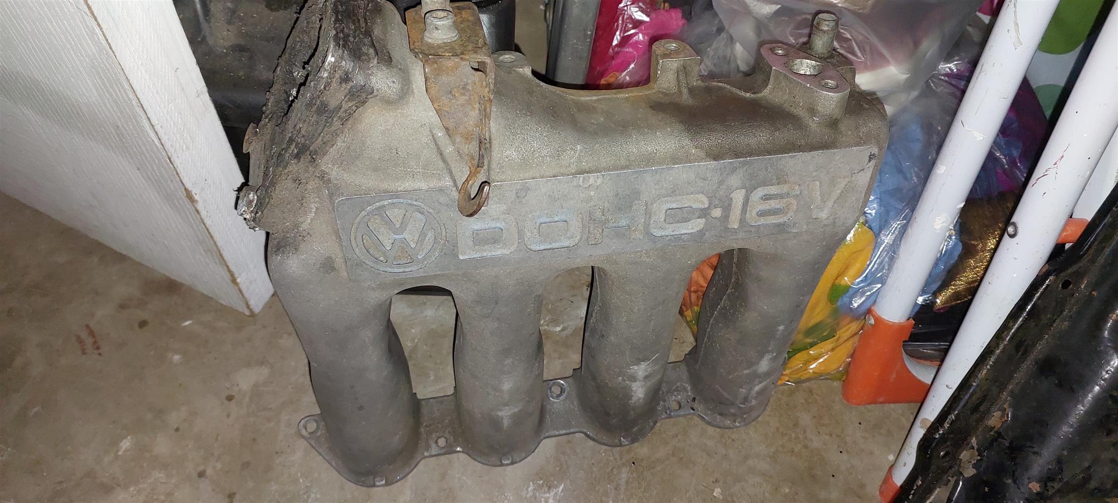 2l 16v 9a fuel injection intake manifold for sale - Private Seller 2l 16v 9a fuel injection intake manifold for sale - Private Seller
