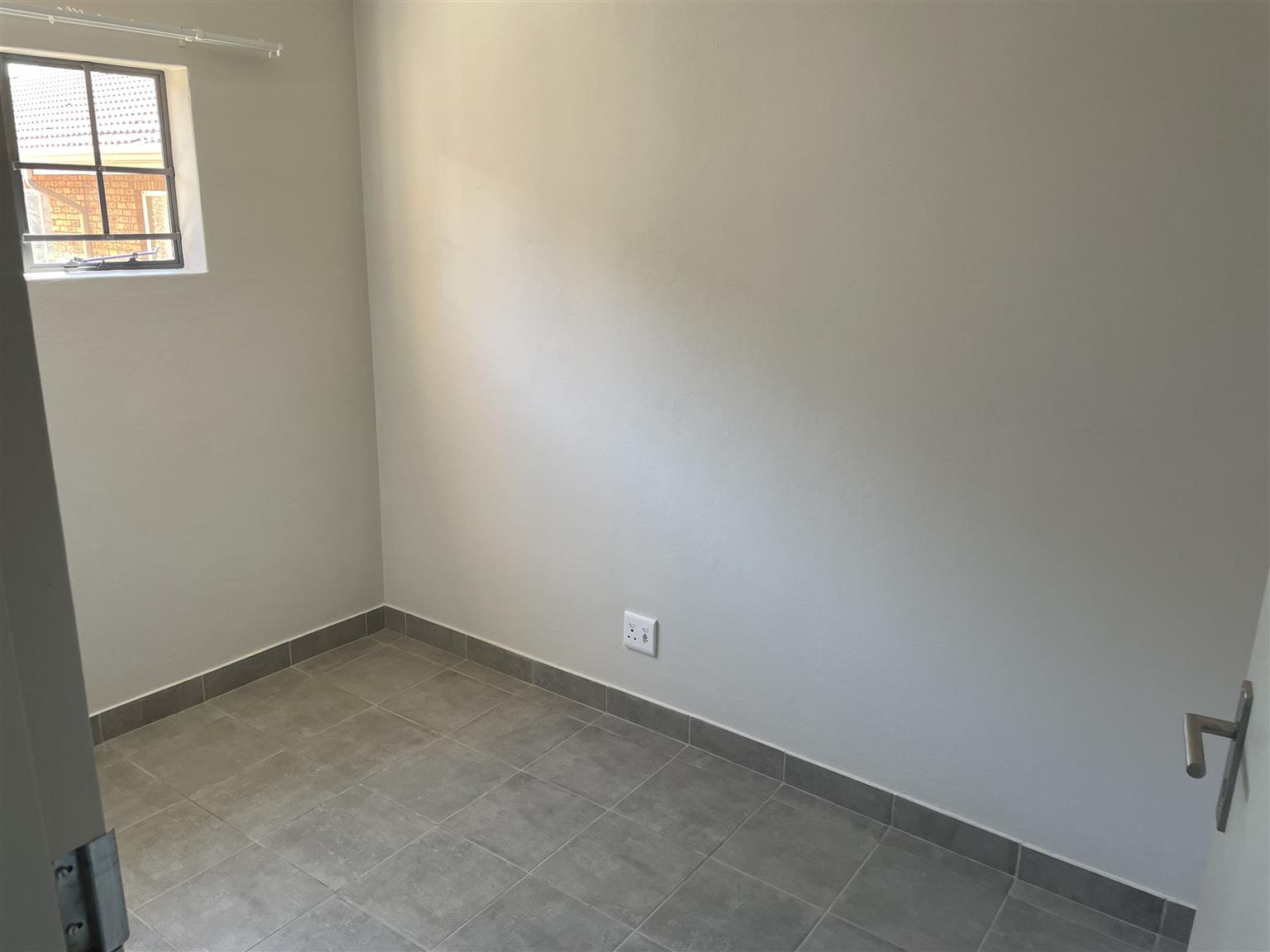 Secure 2 bedroom apartments to rent in Pretoria west