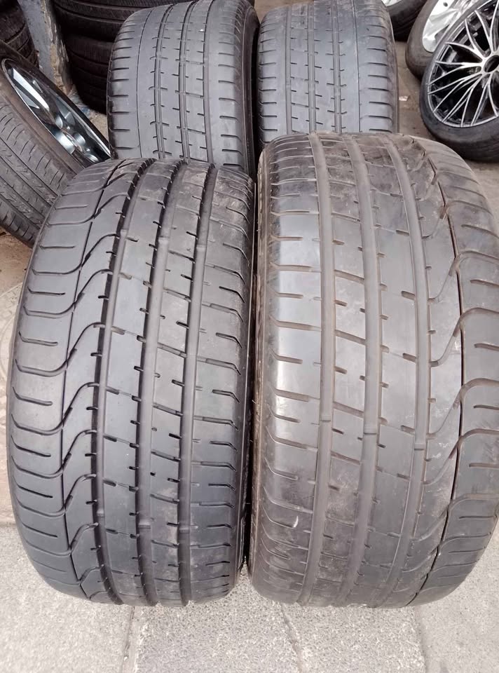 Set of 19 inch Pirelli tyres for wide & narrow rims for sell - Private Seller