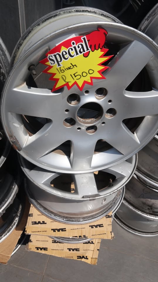 BMW RIMS/WHEELS 16INCH 5X120 - Private Seller BMW RIMS/WHEELS 16INCH 5X120 - Private Seller