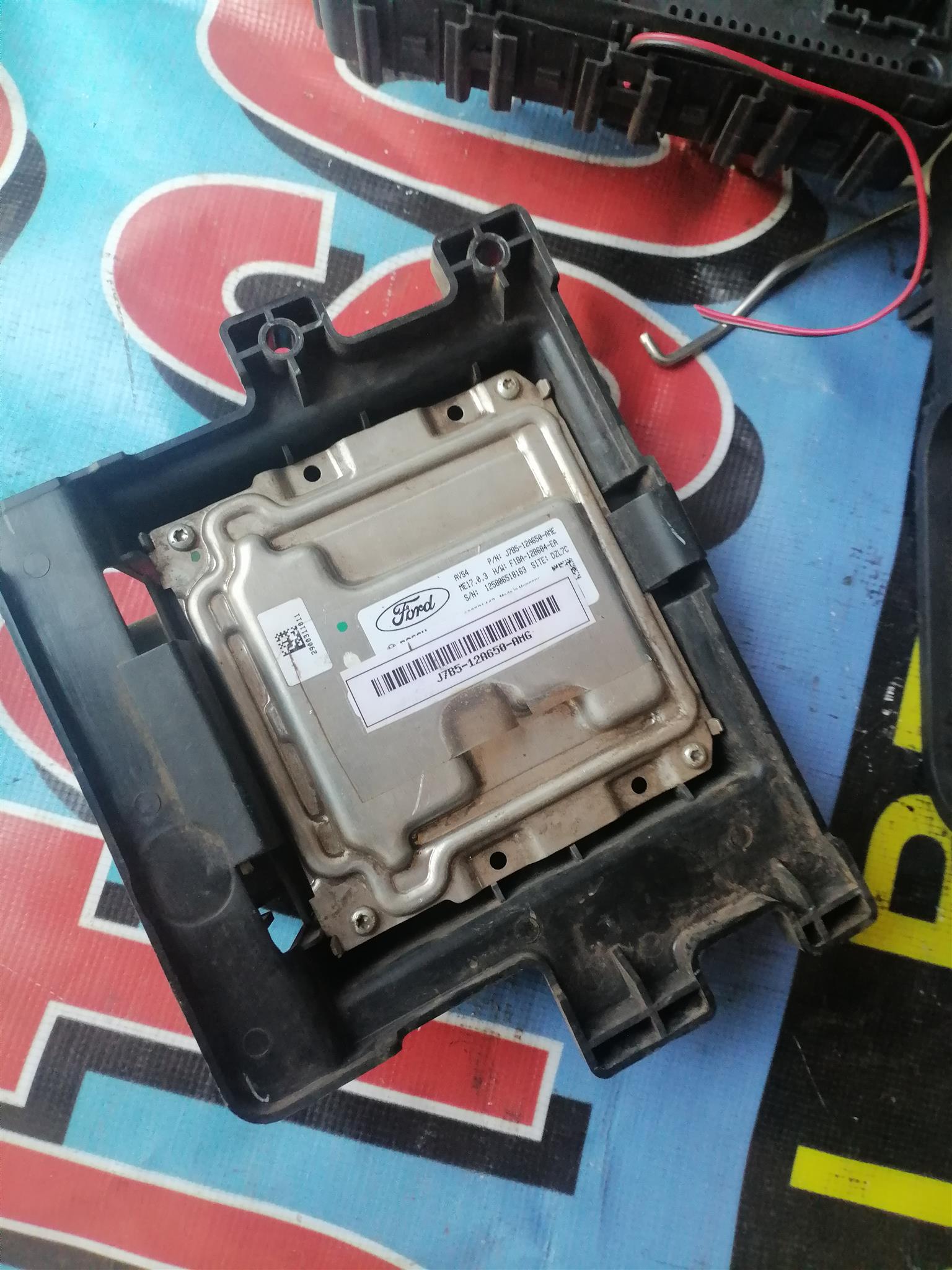 Ford figo lockset