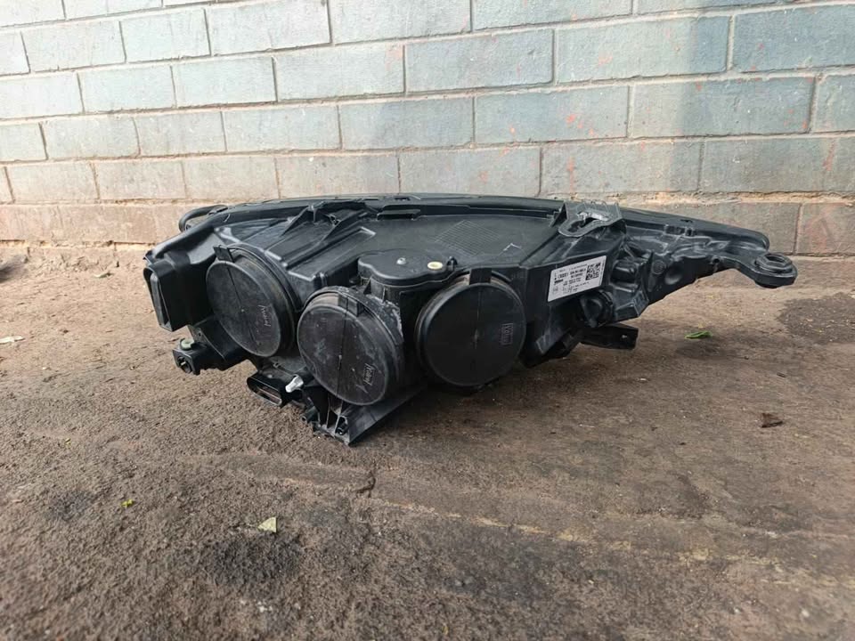 AUDI A1 HEADLIGHT  LH 2023-2025 - Private Seller