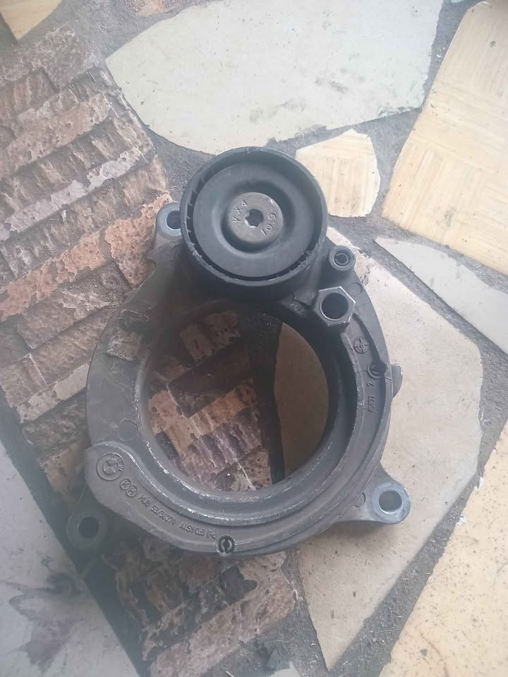 OEM BMW 2 Active Tourer F45 Mechanical Belt Tensioner  Genuine - Private Seller