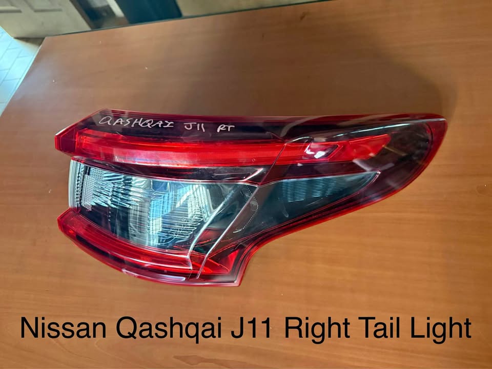 Nissan Qashqai J11 Right Tail Light - Private Seller Nissan Qashqai J11 Right Tail Light - Private Seller