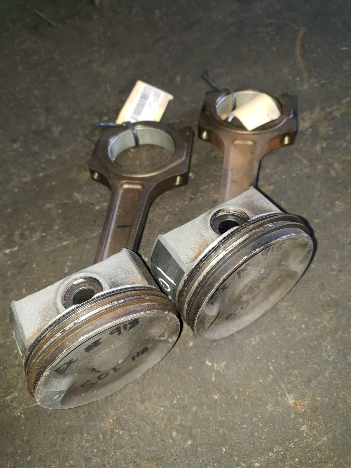 2011 Jaguar XF 5.0 N/A V8 Used Original Pistons + Conrods For Sale