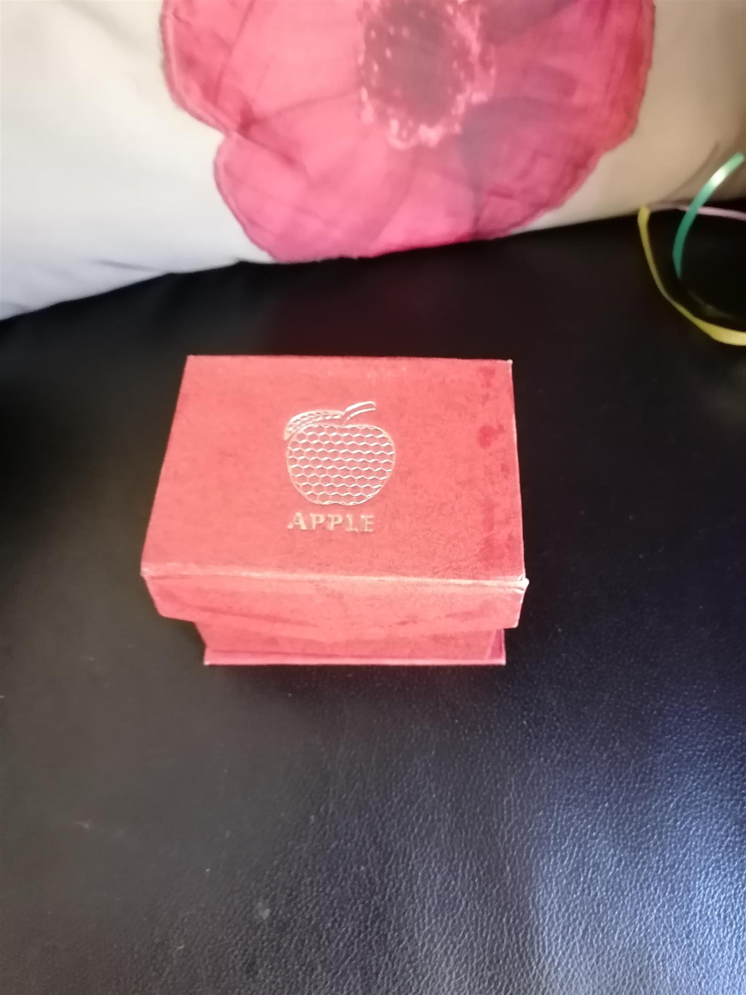 Crystal Paper weight - Apple shaped