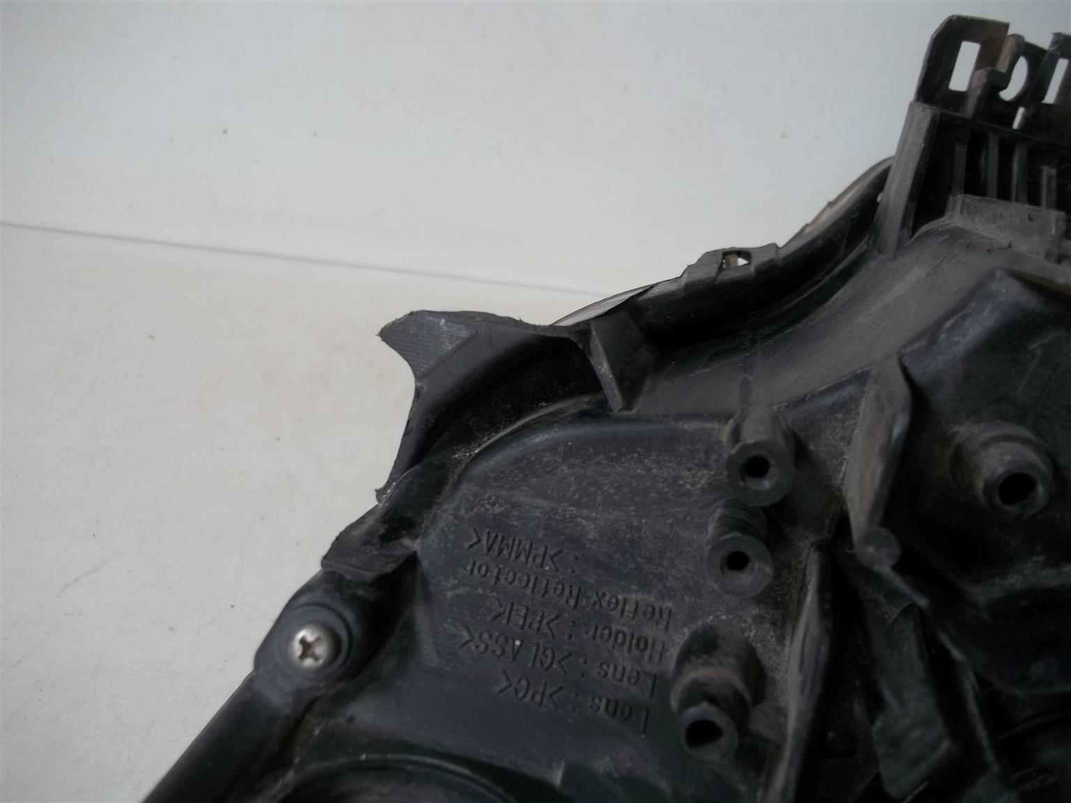 Mazda 3 '09-'13 right headlight - Private Seller