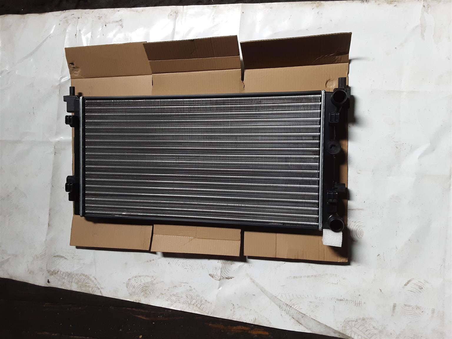 SELLING VW POLO6 1.2TSI 1.4TSI 1.6D MANUAL RADIATOR NEW - Private Seller SELLING VW POLO6 1.2TSI 1.4TSI 1.6D MANUAL RADIATOR NEW - Private Seller