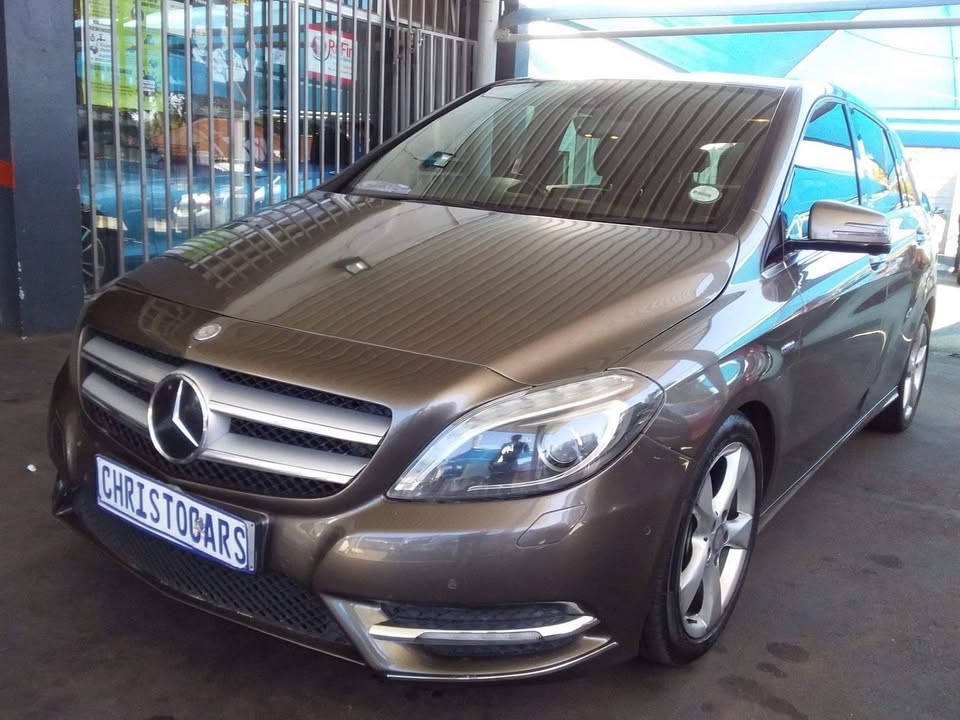 2012 Mercedes Benz C200 Hacthback automatic 2012
